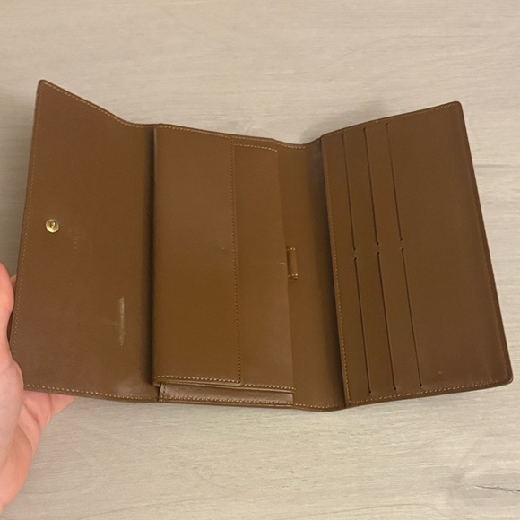 Louis Vuitton Metallic‎ Gold Monogram Wallet - Picture 5 of 11